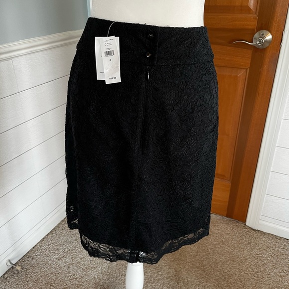 NWT Banana Republic Black Lace Lined Pencil Skirt Size 6 - Picture 3 of 5